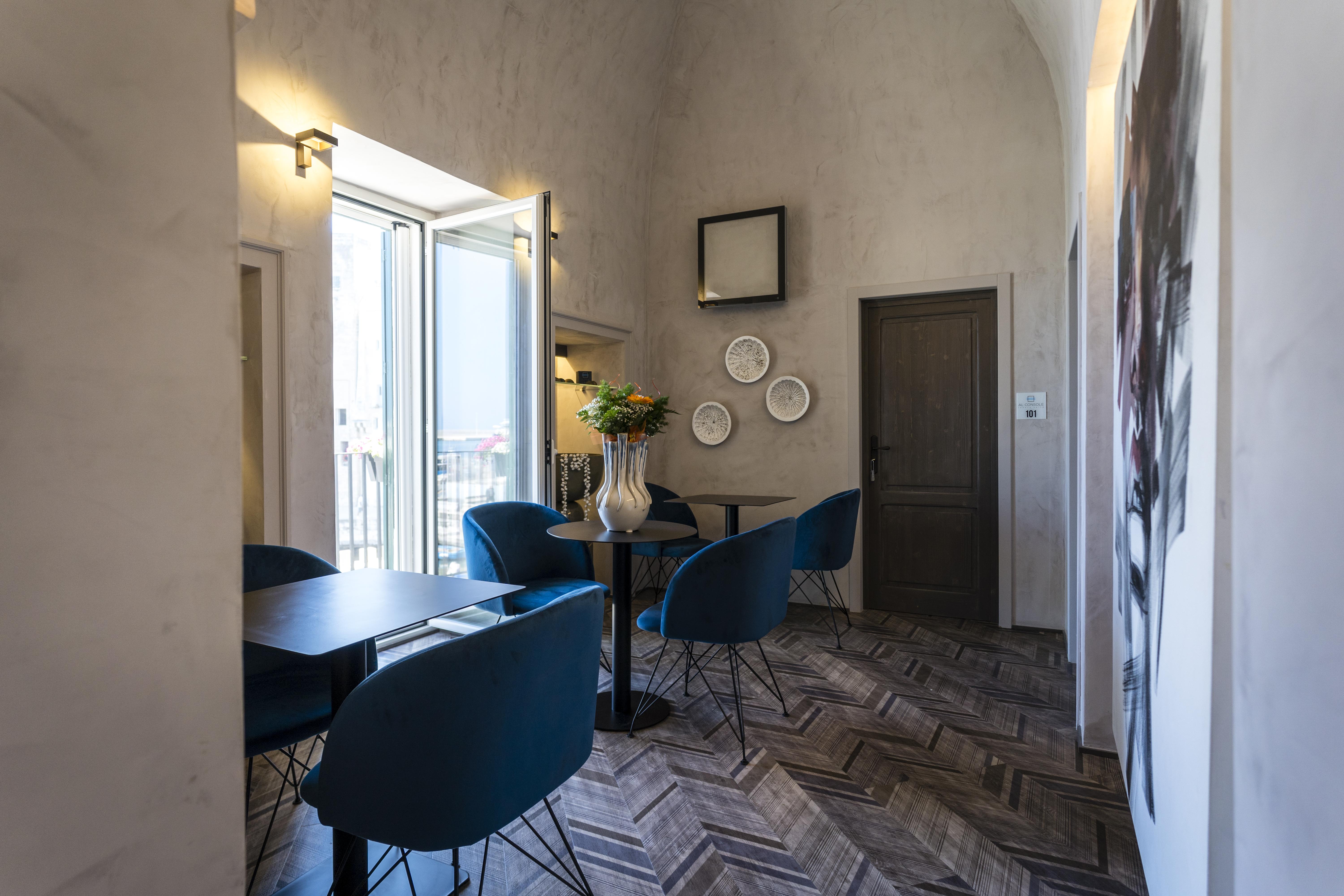 Al Console Luxury Suite Монополи Экстерьер фото