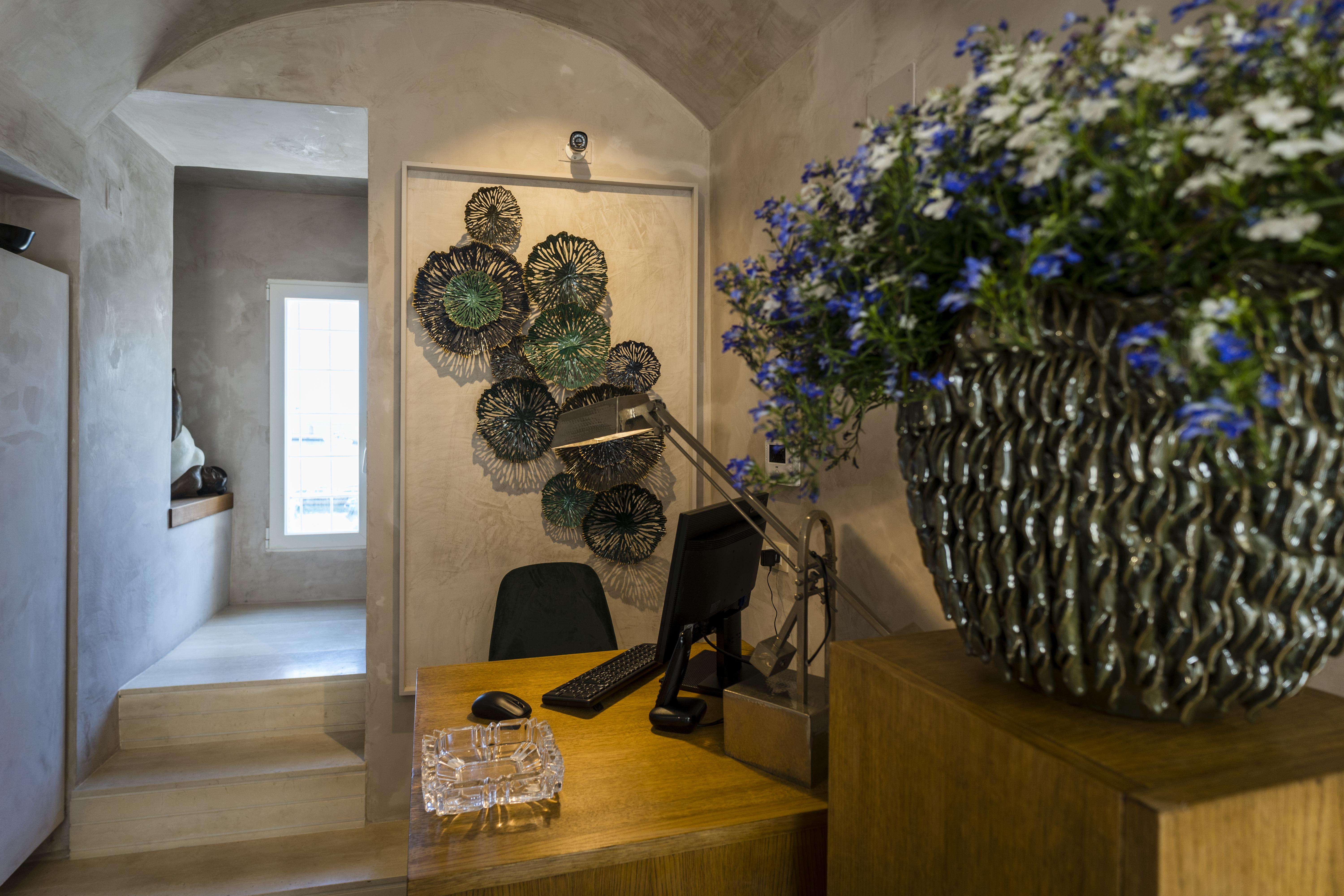 Al Console Luxury Suite Монополи Экстерьер фото