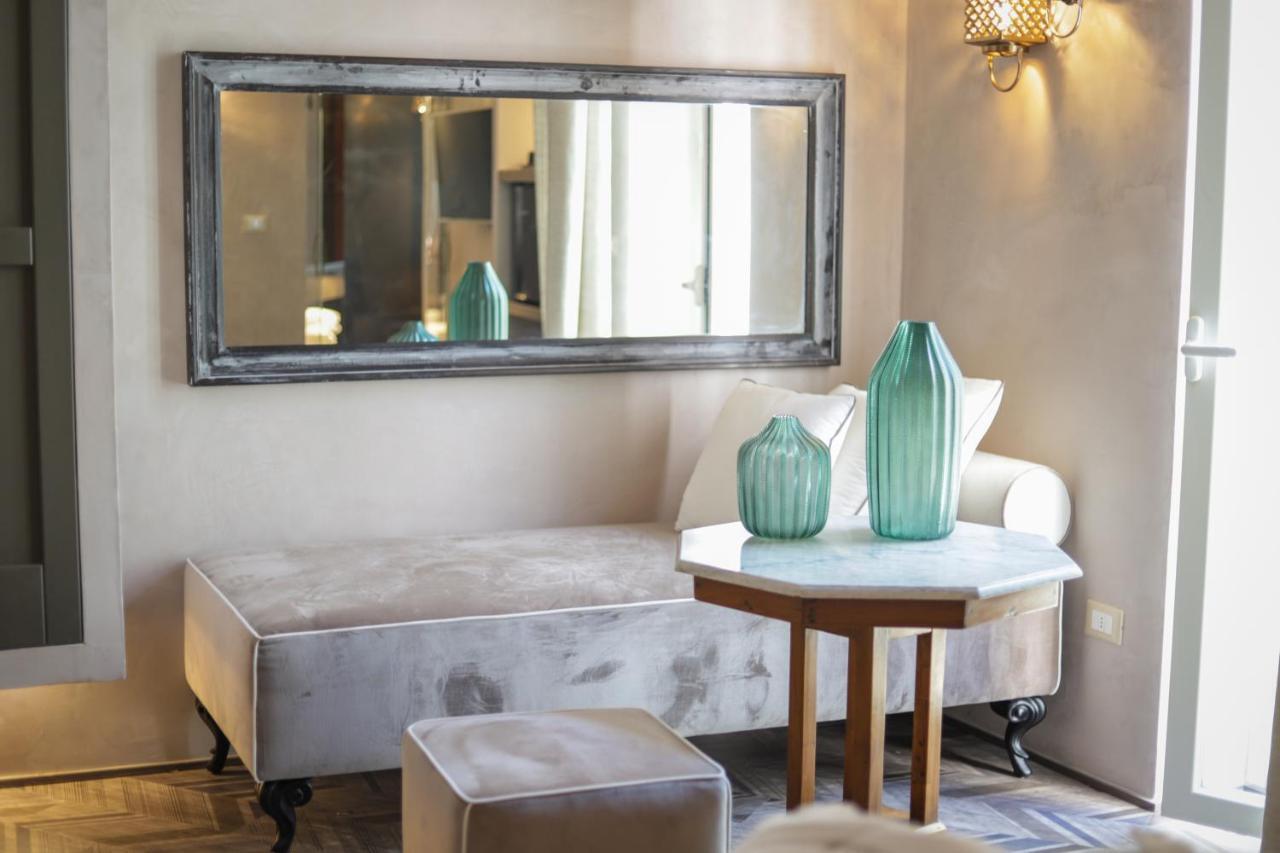Al Console Luxury Suite Монополи Экстерьер фото
