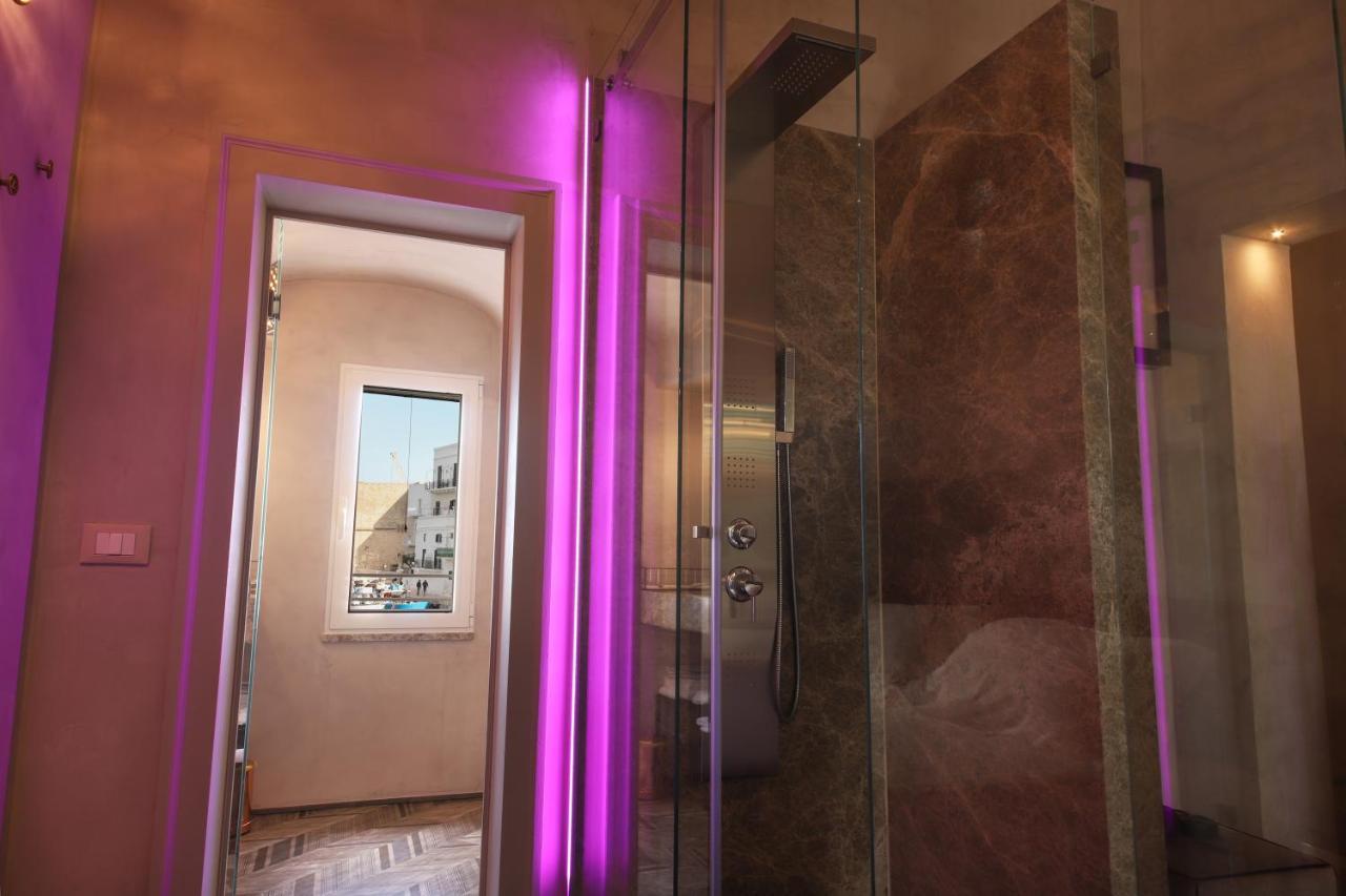 Al Console Luxury Suite Монополи Экстерьер фото